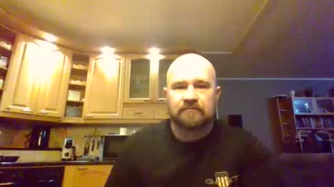 Snapshot of maxhunter chatting on November 2, 2025, 4:42 pm maxhunter online show from November 2, 2025, 4:42 pm