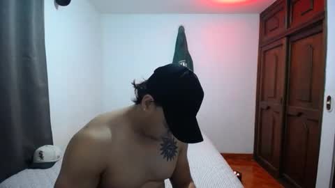 Snapshot of maxi_k01 chatting on November 17, 2025, 4:40 am maxi_k01 online show from November 17, 2025, 4:40 am