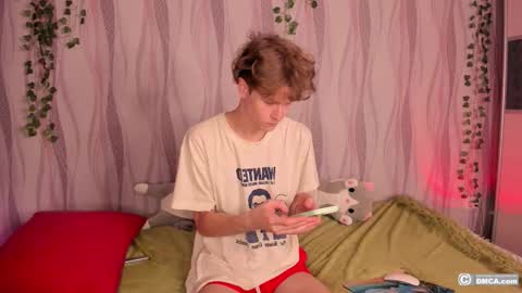 Snapshot of maxim_burn chatting on October 13, 2025, 1:55 pm maxim burn online show from October 13, 2025, 1:55 pm