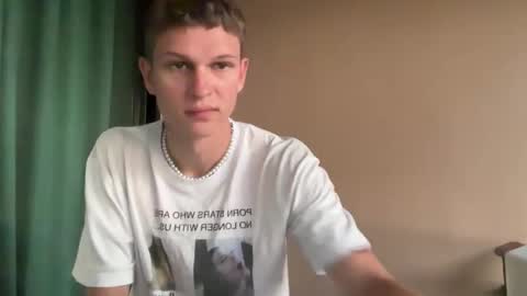 Snapshot of maxim_burn chatting on December 17, 2025, 11:16 am maxim burn online show from December 17, 2025, 11:16 am