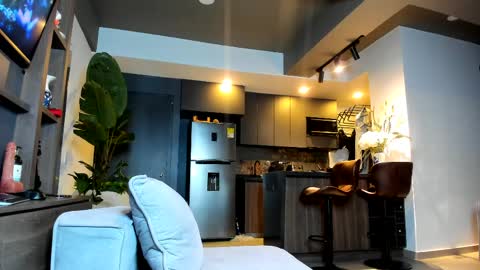 maximo_and_marcelo online show from March 27, 2026, 10:15 am