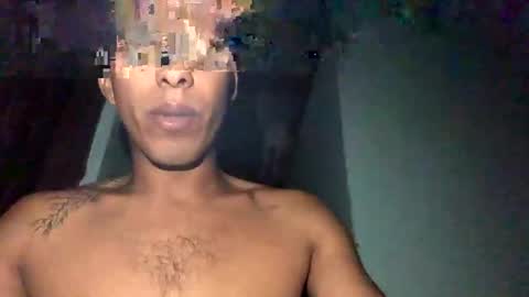 Snapshot of maximo_vega_new chatting on January 23, 2025, 6:39 am Maximo Aron Vega online show from January 23, 2025, 6:39 am