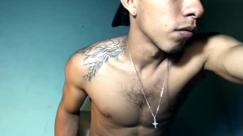 Snapshot of maximo_vega_new chatting on February 1, 2025, 1:23 am Maximo Aron Vega online show from February 1, 2025, 1:23 am