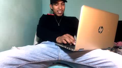 Snapshot of maximo_vega_new chatting on February 3, 2025, 4:46 am Maximo Aron Vega online show from February 3, 2025, 4:46 am