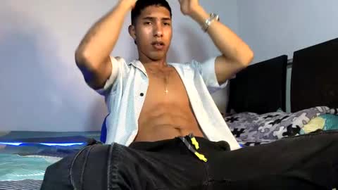 Snapshot of maximo_vega_new chatting on March 11, 2025, 7:26 am Maximo Aron Vega online show from March 11, 2025, 7:26 am