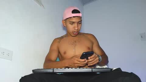 Maximo Aron Vega online show from March 19, 2026, 8:35 pm