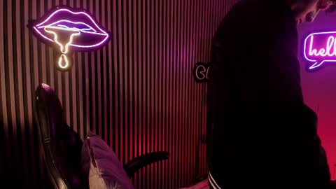 MAXIMO online show from March 27, 2026, 4:29 am