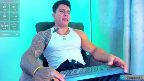 Snapshot of maximoscott_ chatting on February 25, 2025, 8:51 pm Maximoscott online show from February 25, 2025, 8:51 pm