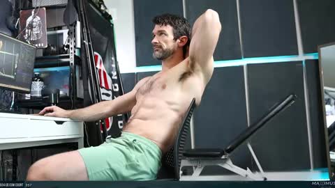 Maximus7871 online show from March 2, 2025, 6:08 pm