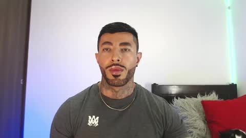 Independent Model online show from April 19, 2026, 10:45 pm