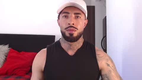 Snapshot of maximus_golden chatting on June 26, 2026, 4:50 am Independent Model online show from June 26, 2026, 4:50 am