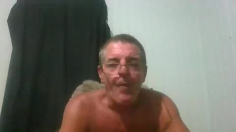 Snapshot of maximus_oreally chatting on December 28, 2024, 2:10 pm Max online show from December 28, 2024, 2:10 pm