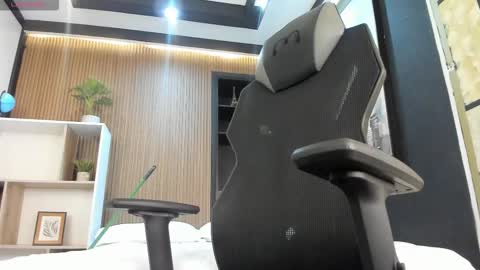 Snapshot of maximusclark1_ chatting on March 16, 2026, 11:47 am Maximus online show from March 16, 2026, 11:47 am