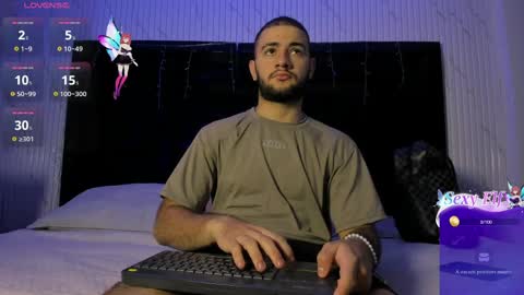 Snapshot of maximusclark1_ chatting on April 2, 2026, 12:25 pm Maximus online show from April 2, 2026, 12:25 pm