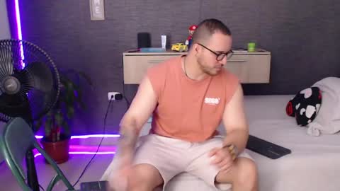 Snapshot of maximussantorini chatting on June 26, 2026, 3:49 pm maximus online show from June 26, 2026, 3:49 pm