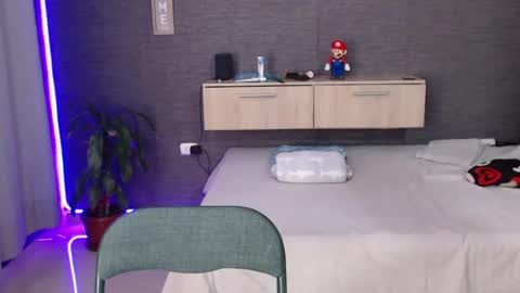 Snapshot of maximussantorini chatting on July 15, 2026, 4:40 am maximus online show from July 15, 2026, 4:40 am
