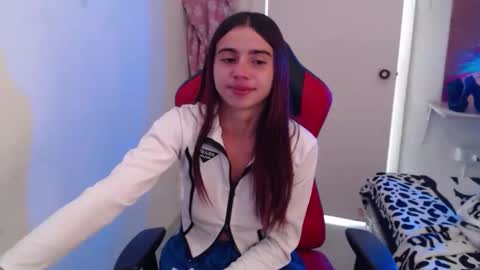 maxinesex_ online show from December 5, 2025, 1:52 pm
