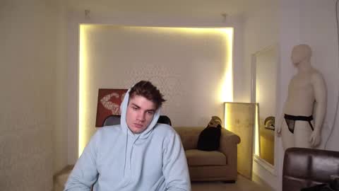 MaxKaiden online show from February 14, 2025, 9:24 am