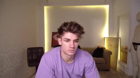 MaxKaiden online show from February 18, 2025, 10:38 am