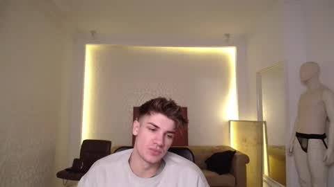 MaxKaiden online show from February 25, 2025, 5:30 am