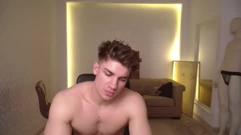 MaxKaiden online show from March 5, 2025, 11:28 am