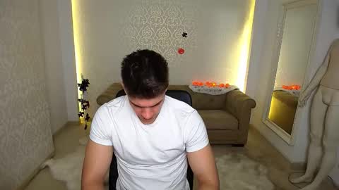 MaxKaiden online show from October 21, 2025, 4:46 am