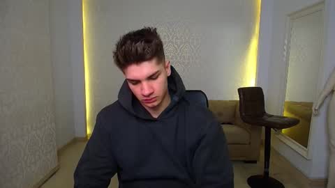 MaxKaiden online show from February 6, 2026, 7:02 am