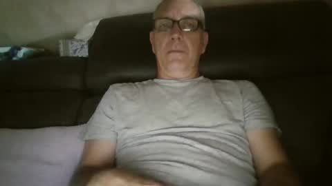 maxou569 online show from June 18, 2026, 4:55 pm