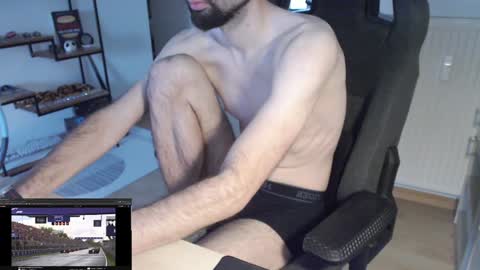 maxp0wer21 online show from December 28, 2024, 10:03 am