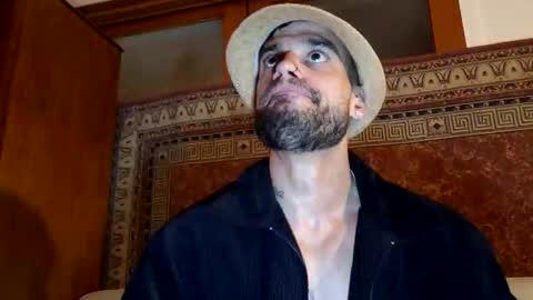 Snapshot of maxpac_rocco chatting on September 10, 2025, 12:32 am Luca Dominus online show from September 10, 2025, 12:32 am