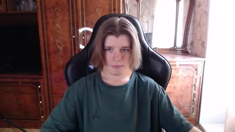 Max online show from October 9, 2025, 10:57 am