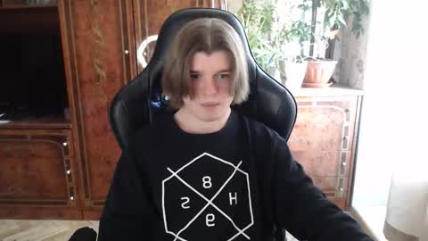 Max online show from February 5, 2026, 11:04 am