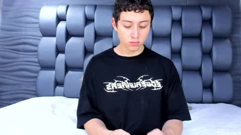 Snapshot of maxvolturi_ chatting on May 10, 2026, 7:41 pm maxvolturi_ online show from May 10, 2026, 7:41 pm