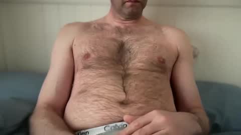 maxwellj1234 online show from March 9, 2025, 10:19 am