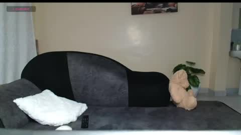 Snapshot of maxxinepetite chatting on July 5, 2026, 9:16 am maxxinepetite online show from July 5, 2026, 9:16 am