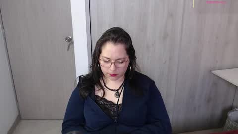 Snapshot of may_bloom chatting on September 29, 2025, 10:25 pm May online show from September 29, 2025, 10:25 pm