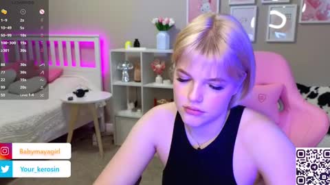 Snapshot of maya_blonde18 chatting on March 3, 2025, 6:48 am Maya online show from March 3, 2025, 6:48 am