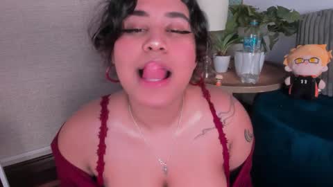 maya_house online show from January 15, 2026, 4:50 am