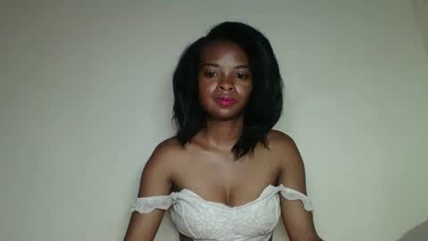 mayalabelle online show from December 1, 2025, 2:49 am