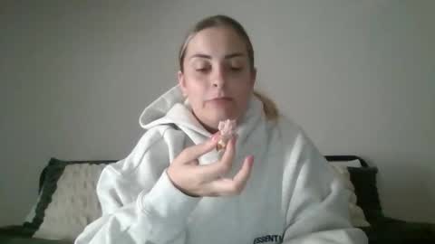 mayamae5324 online show from June 2, 2026, 3:47 pm