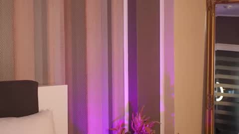 Maya online show from November 1, 2025, 5:53 am