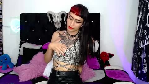 Snapshot of mayaredd chatting on February 5, 2025, 4:06 am mayaredd online show from February 5, 2025, 4:06 am