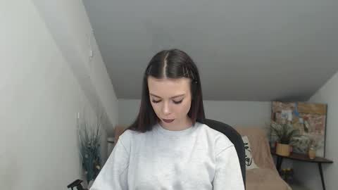 mayawill online show from December 22, 2025, 10:18 pm