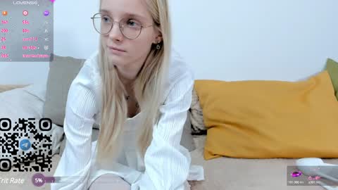 Megan online show from December 20, 2024, 12:38 pm