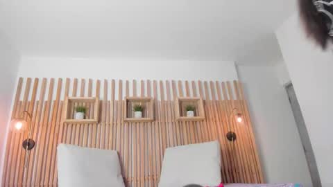 Maye Wells online show from January 6, 2026, 7:06 pm