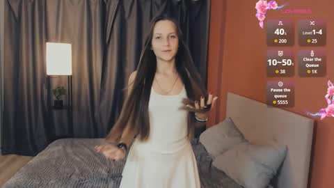 May online show from October 25, 2025, 1:51 pm