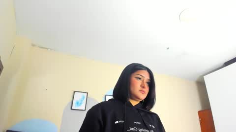 Mayu KIm online show from October 15, 2025, 11:21 am