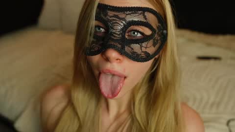 Anna       IG mbca anna  online show from January 30, 2025, 1:33 am