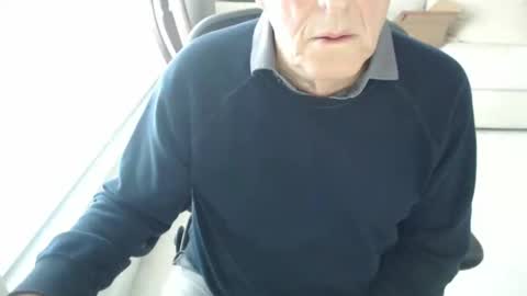 Snapshot of mbeastie chatting on January 15, 2025, 5:26 pm Beastie online show from January 15, 2025, 5:26 pm