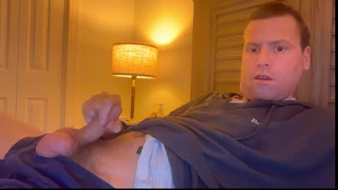 lol online show from December 16, 2025, 8:47 pm